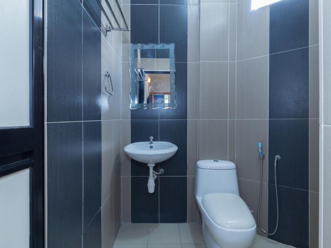 Oyo 424 Kk Inn Hotel Ampang  Exterior photo