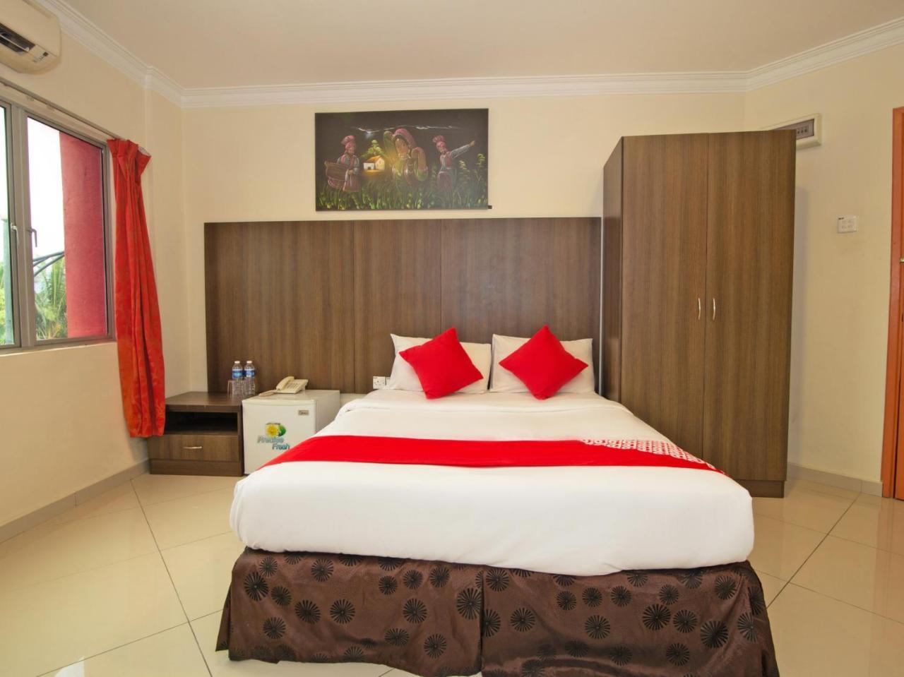Oyo 424 Kk Inn Hotel Ampang  Exterior photo