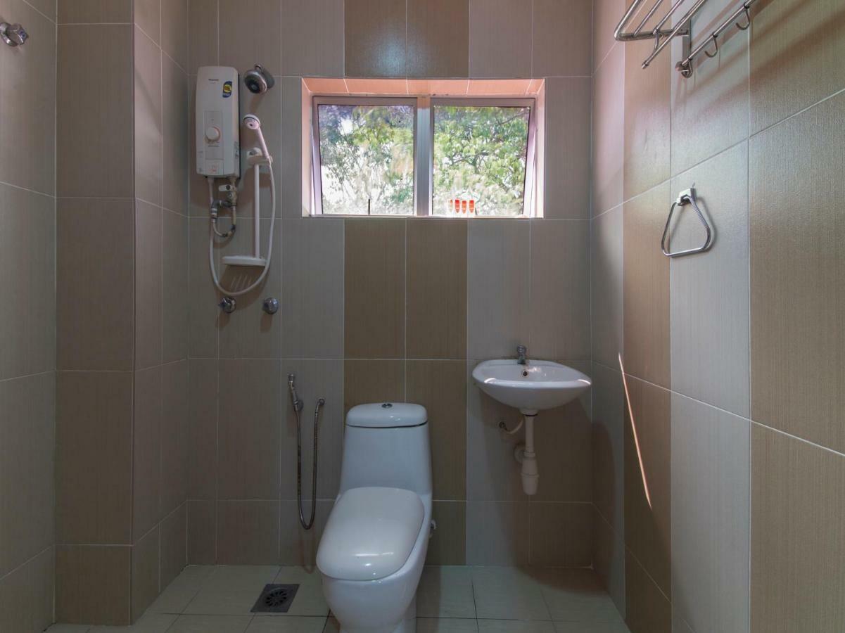 Oyo 424 Kk Inn Hotel Ampang  Exterior photo